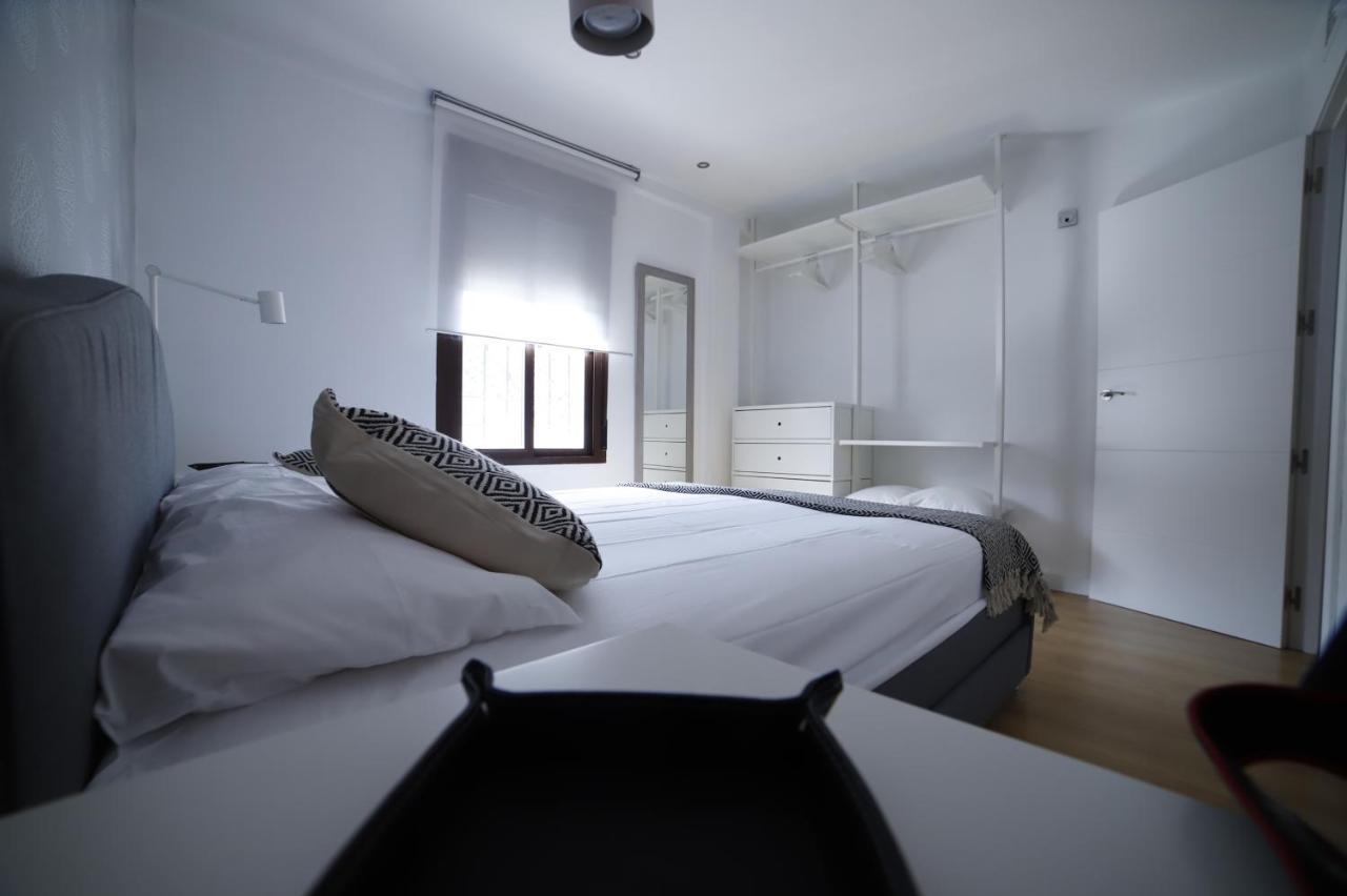 Apartamento En San Basilio Junto A Torre De Belen Cordova Esterno foto