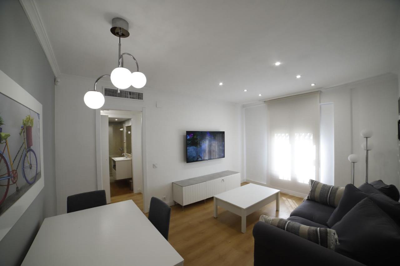 Apartamento En San Basilio Junto A Torre De Belen Cordova Esterno foto